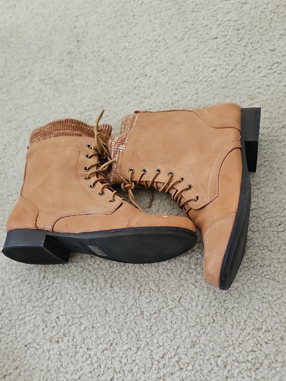 Bella Marie Tan Knit Cuff Ankle Boots Lace Up Side Zipper Size 8.5 - Picture 6 of 11
